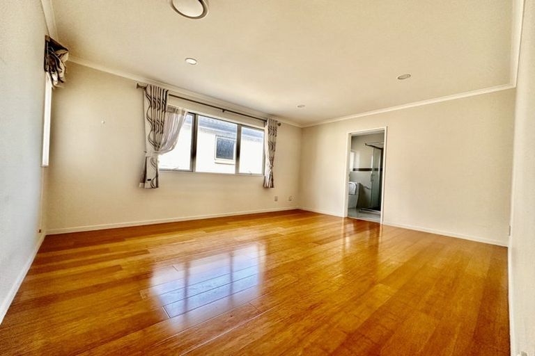 Photo of property in 12 Kilcadden Drive, Flat Bush, Auckland, 2019