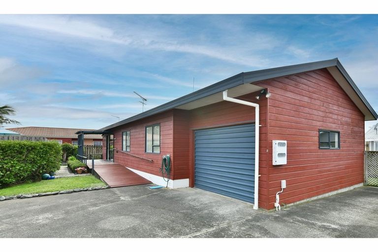 Photo of property in 2/28 Lakeside Drive, Orewa, 0931