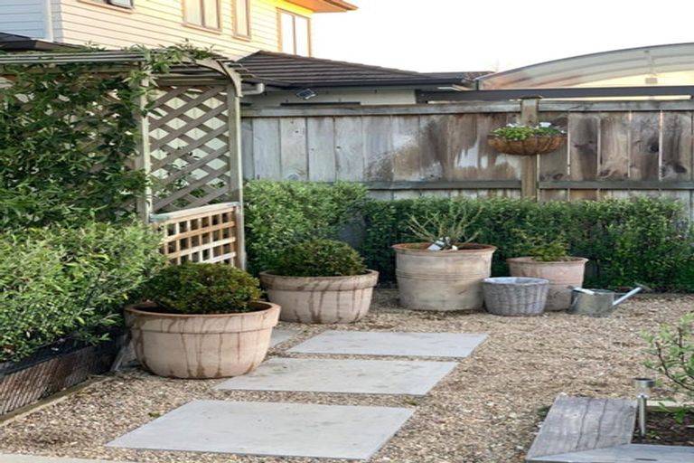 Photo of property in 9 Kabardin Street, Karaka, Papakura, 2113