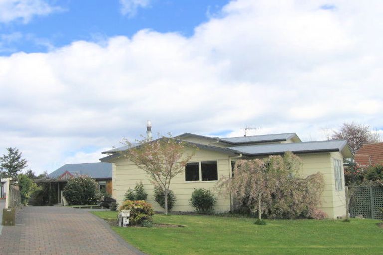 Photo of property in 29 Korimako Road, Waipahihi, Taupo, 3330
