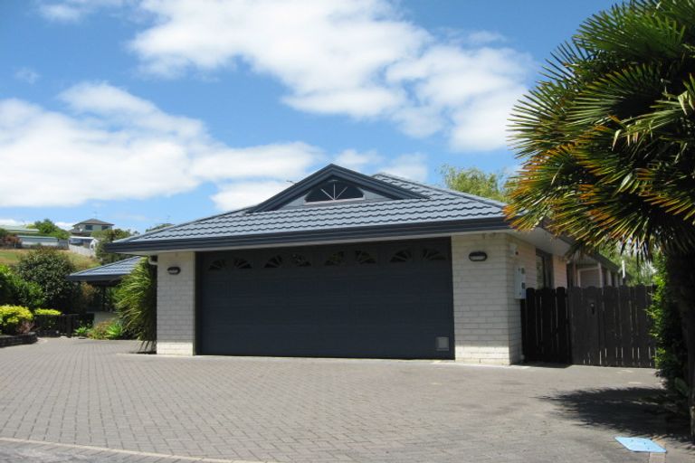 Photo of property in 15 Garden Terrace, Pukekohe, 2120