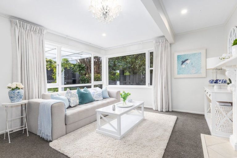 Photo of property in 38 Whanake Street, Titahi Bay, Porirua, 5022