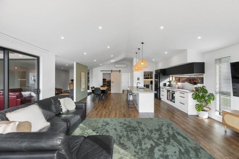 Photo of property in 39 Plover Avenue, Amberley, 7410