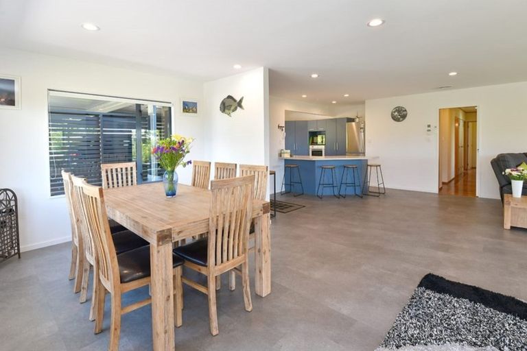 Photo of property in 166 Rimmer Road, Helensville, 0875