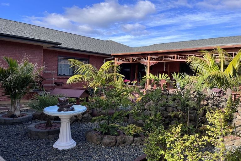 Photo of property in 12 Te Awa Place, Red Beach, 0932