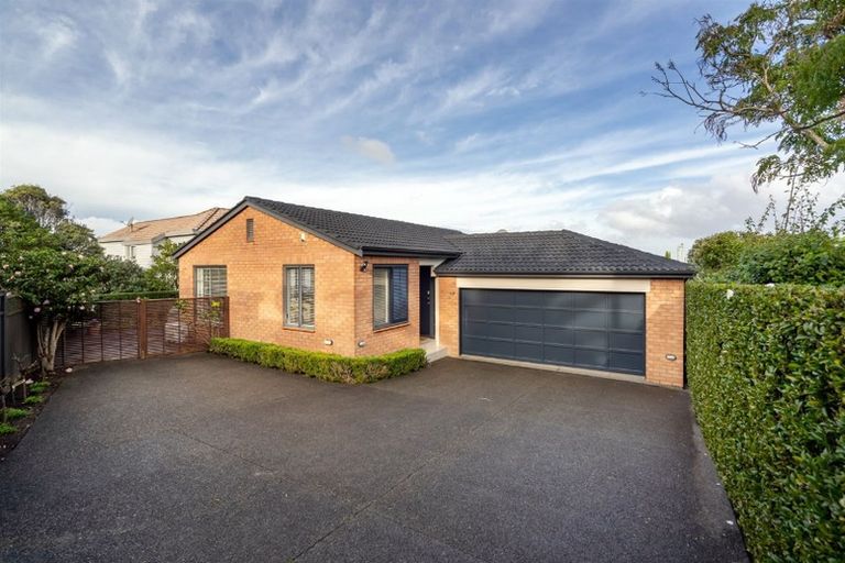 Photo of property in 4 Argyle Terrace, Milford, Auckland, 0620