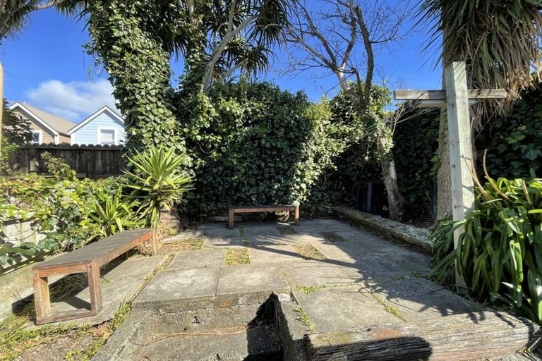 Photo of property in 62 Wallace Street, Mount Cook, Wellington, 6021