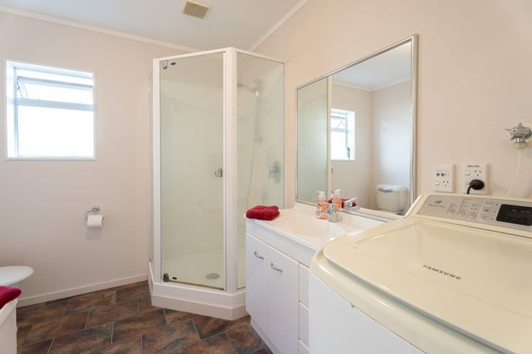 Photo of property in 63 Pikarere Street, Titahi Bay, Porirua, 5022