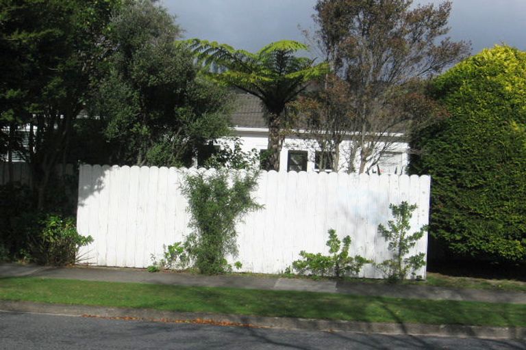 Photo of property in 8 Tilbury Street, Fairfield, Lower Hutt, 5011