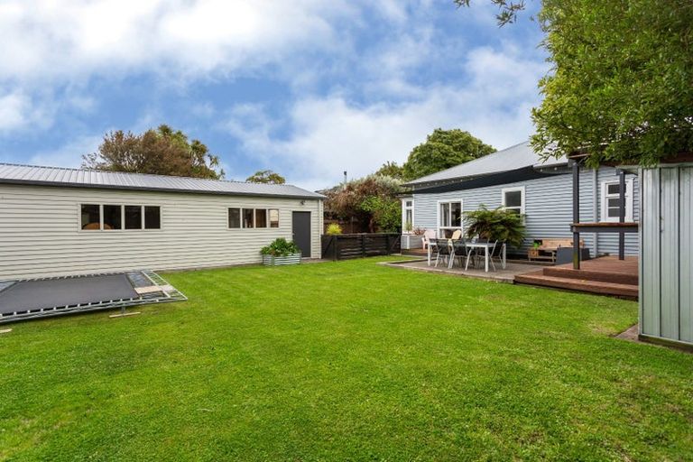 Photo of property in 16 Shirley Road, Mairehau, Christchurch, 8013