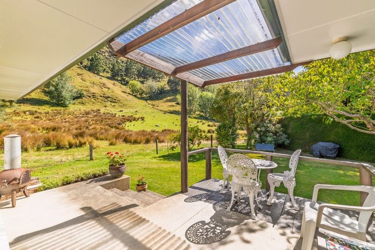 Photo of property in 15 Factory Road, Little Akaloa, 7583