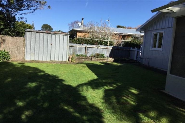 Photo of property in 37 Awanui Street, Merrilands, New Plymouth, 4312