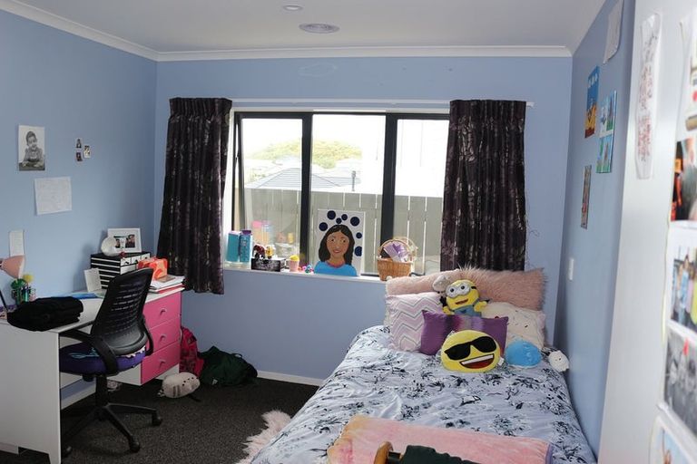 Photo of property in 10 Bickerton Rise, Churton Park, Wellington, 6037