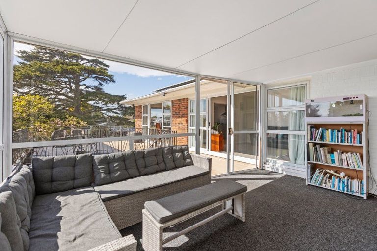 Photo of property in 13 Cowling Road, Hurdon, New Plymouth, 4310