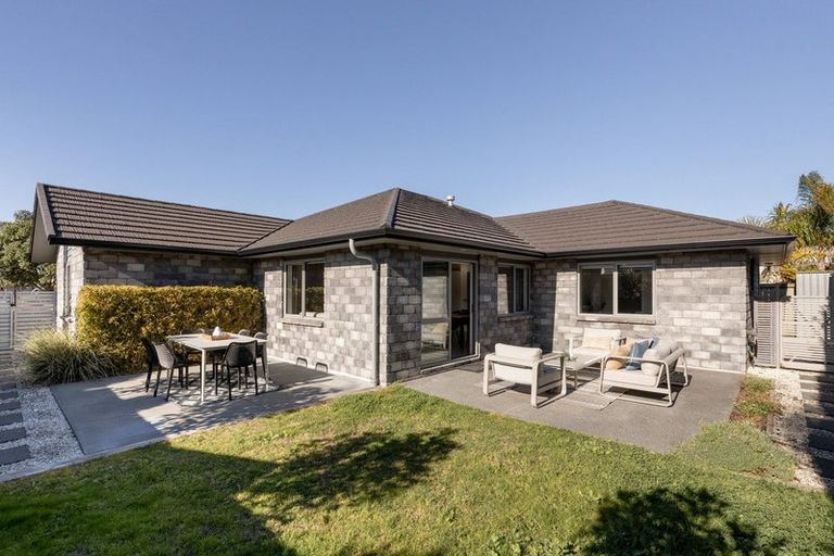 Photo of property in 32 Nautilus Drive, Papamoa Beach, Papamoa, 3118