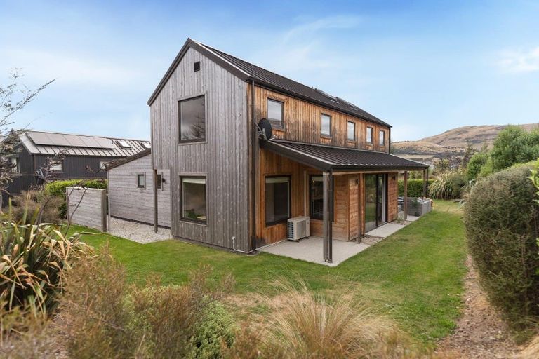 Photo of property in 6 Appin Court, Jacks Point, Queenstown, 9371