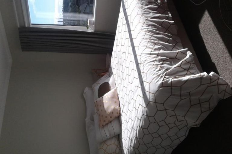 Photo of property in 7a Madeira Close, Whitby, Porirua, 5024