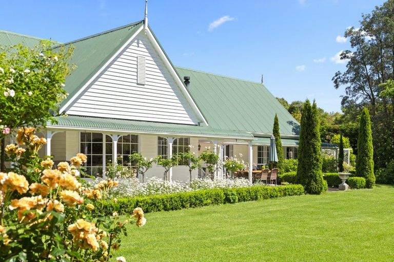 Photo of property in 9 Helland Drive, Bombay, Drury, 2579