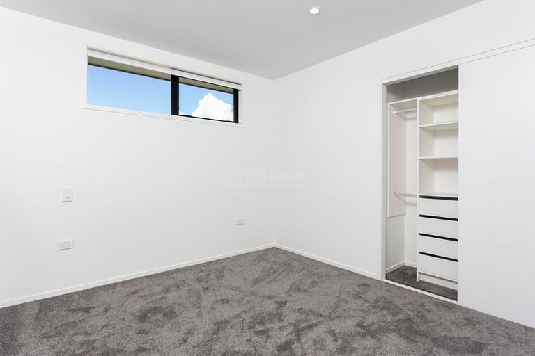 Photo of property in 1/21 Karamu Street, Te Atatu Peninsula, Auckland, 0610