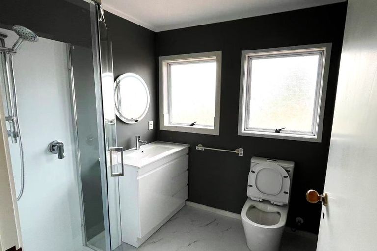 Photo of property in 74 Deacon Road, Riverhead, Kumeu, 0892