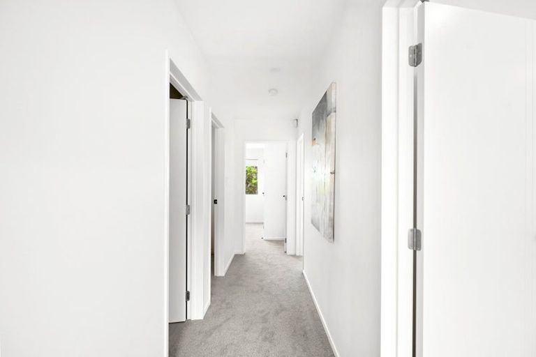Photo of property in 12c Massine Place, Randwick Park, Auckland, 2105