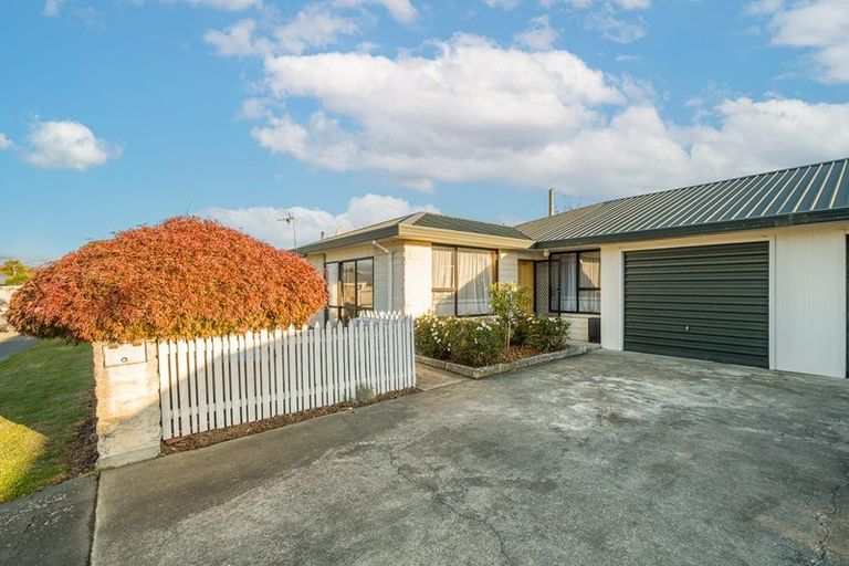 Photo of property in 9 Trevor Street, Hornby, Christchurch, 8042