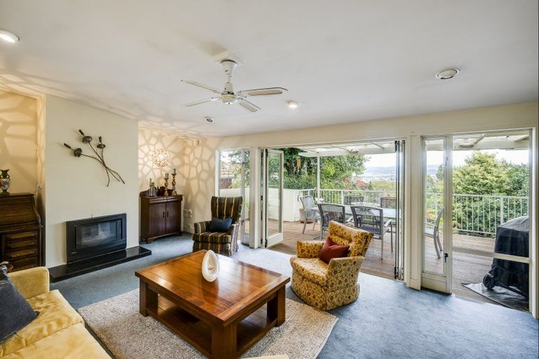 Photo of property in 2 Coleman Terrace, Hospital Hill, Napier, 4110