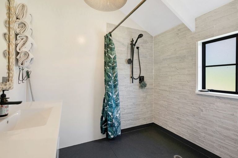 Photo of property in 865 Waikaretu Valley Road, Glen Murray, Tuakau, 2695