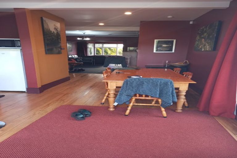 Photo of property in 75 Peel Street, Westport, 7825