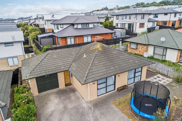 Photo of property in 6 Genesis Place, Flat Bush, Auckland, 2019