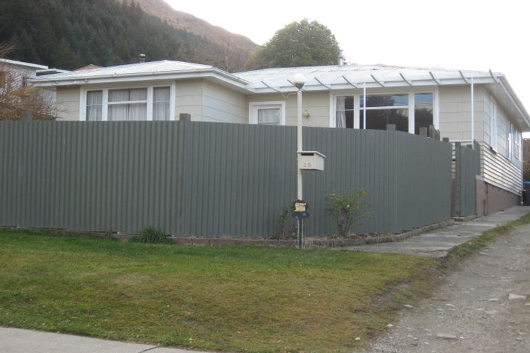 Photo of property in 25 Hamilton Road, Queenstown, 9300