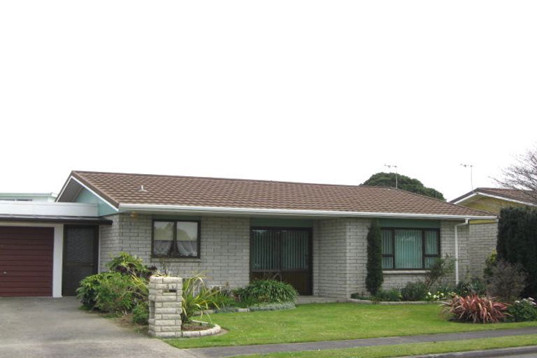 Photo of property in 5b Brierley Place, Marfell, New Plymouth, 4310