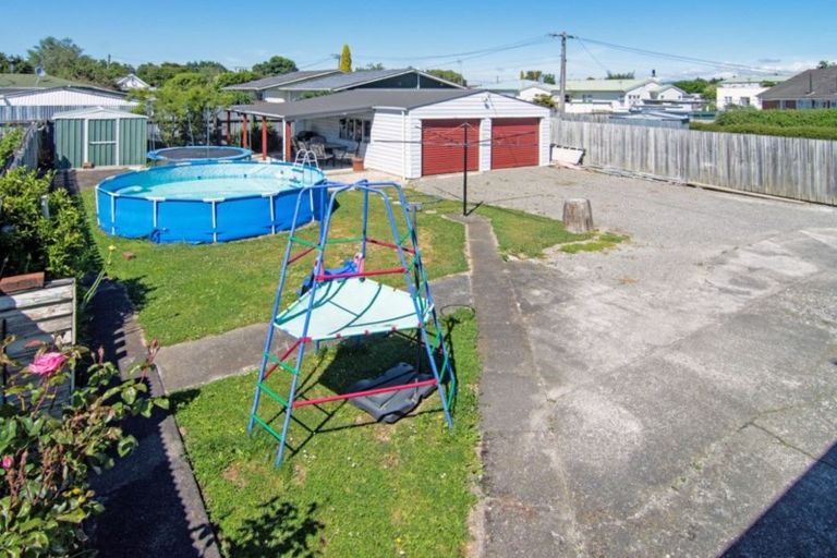 Photo of property in 11 Mcgregor Crescent, Masterton, 5810