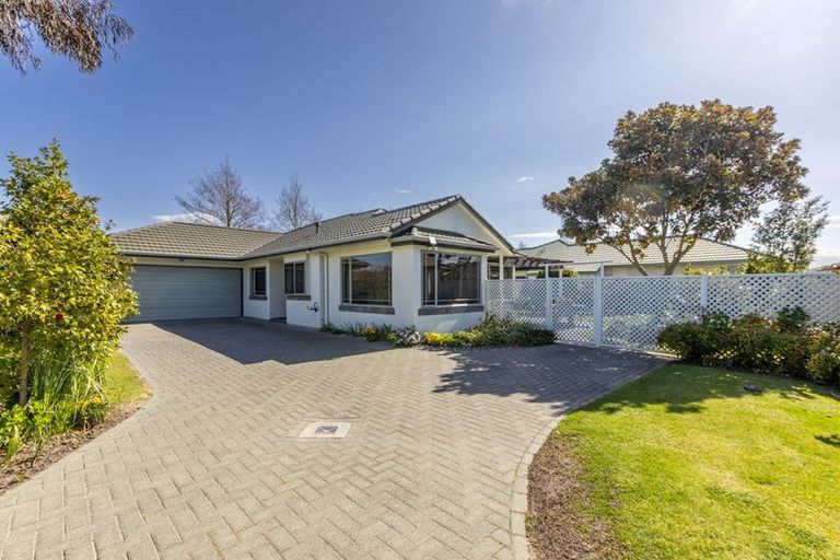 Photo of property in 12 Flemington Place, Taradale, Napier, 4112