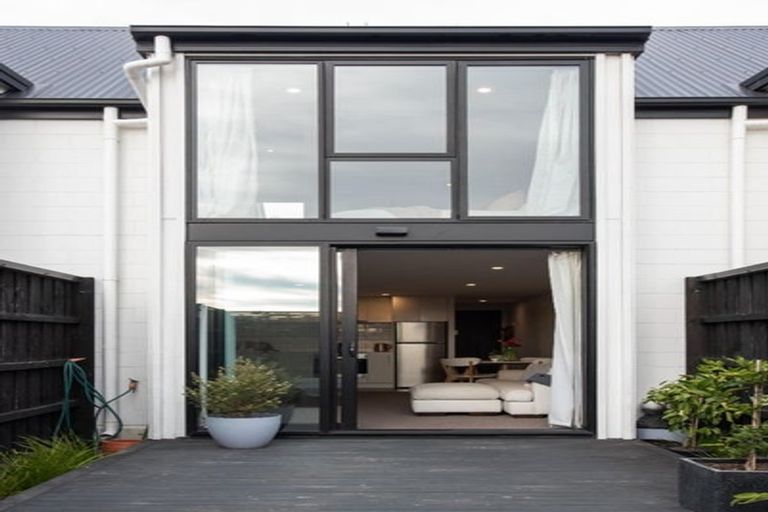 Photo of property in 1036g Colombo Street, St Albans, Christchurch, 8014