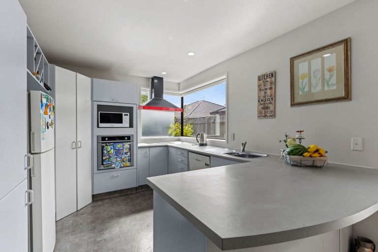 Photo of property in 96a Picton Avenue, Riccarton, Christchurch, 8011