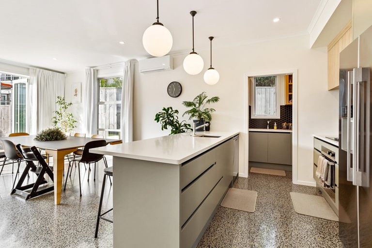 Photo of property in 28e Ian Morrison Road, Hobsonville, Auckland, 0616