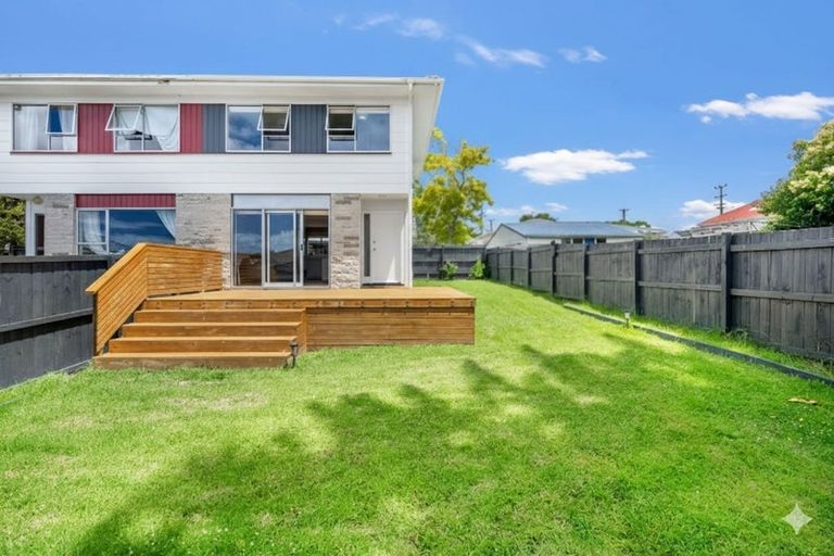 Photo of property in 3/43 Rimu Street, New Lynn, Auckland, 0600