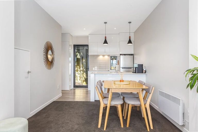 Photo of property in 6u2 Oswald Crescent, Paparangi, Wellington, 6037