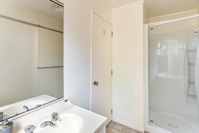 Photo of property in 2/11 Kereru Street, Two Mile Bay, Taupo, 3330