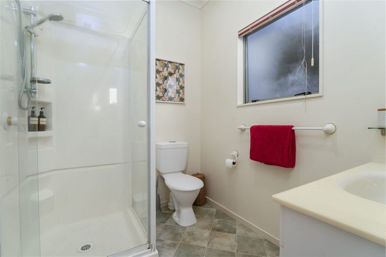 Photo of property in 5 Radstock Grove, Churton Park, Wellington, 6037