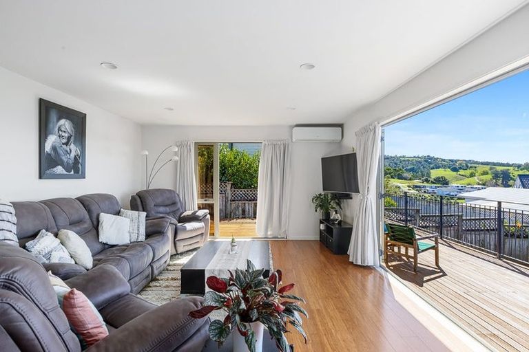 Photo of property in 31 Merehai Place, Snells Beach, 0920