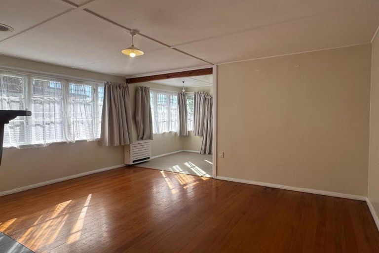 Photo of property in 1011 Saint Aubyn Street West, Saint Leonards, Hastings, 4120