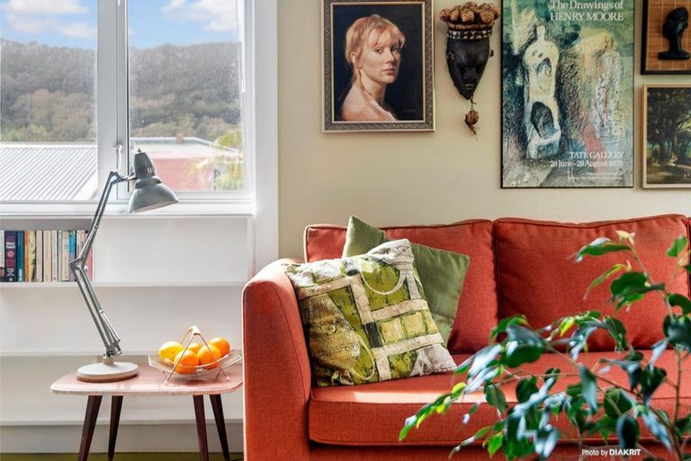 Photo of property in Victoria Court, 4u8 Queen Street, Mount Victoria, Wellington, 6011