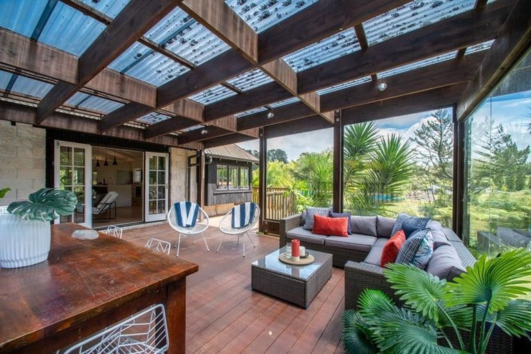 Photo of property in 1469 East Coast Road, Redvale, Albany, 0794
