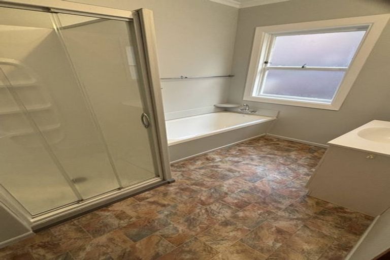 Photo of property in 115 Hornsey Road, Melrose, Wellington, 6023