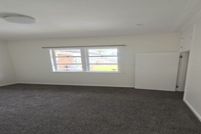 Photo of property in 405 Main Road, Huapai, Kumeu, 0810
