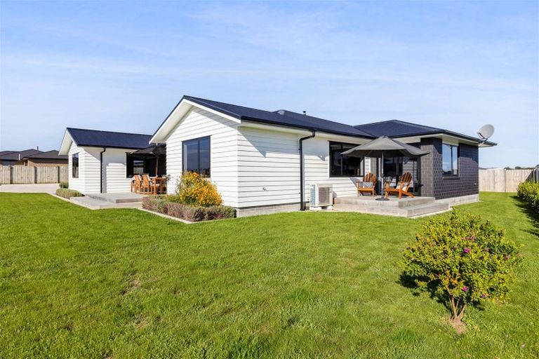 Photo of property in 20a Larlin Drive, Hawera, 4675