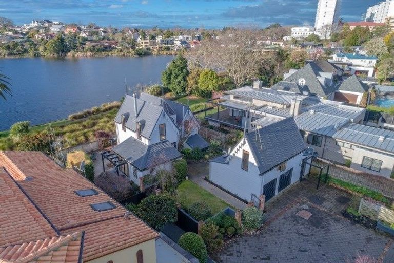 Photo of property in 58a Lake Crescent, Hamilton Lake, Hamilton, 3204