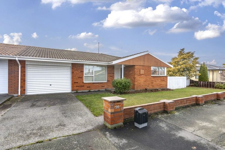 Photo of property in 94 Merrin Street, Avonhead, Christchurch, 8042